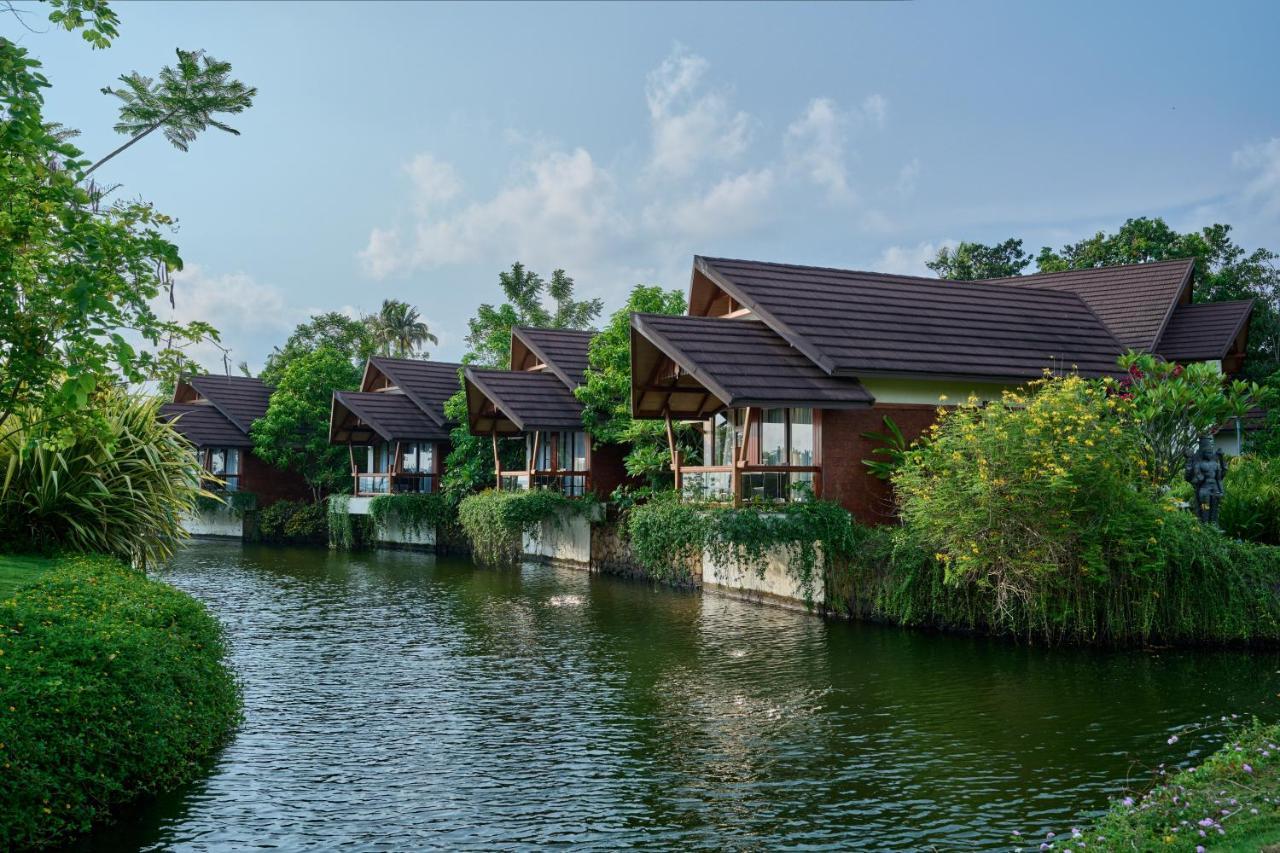Gokulam Grand Resort & Spa, Kumarakom Buitenkant foto