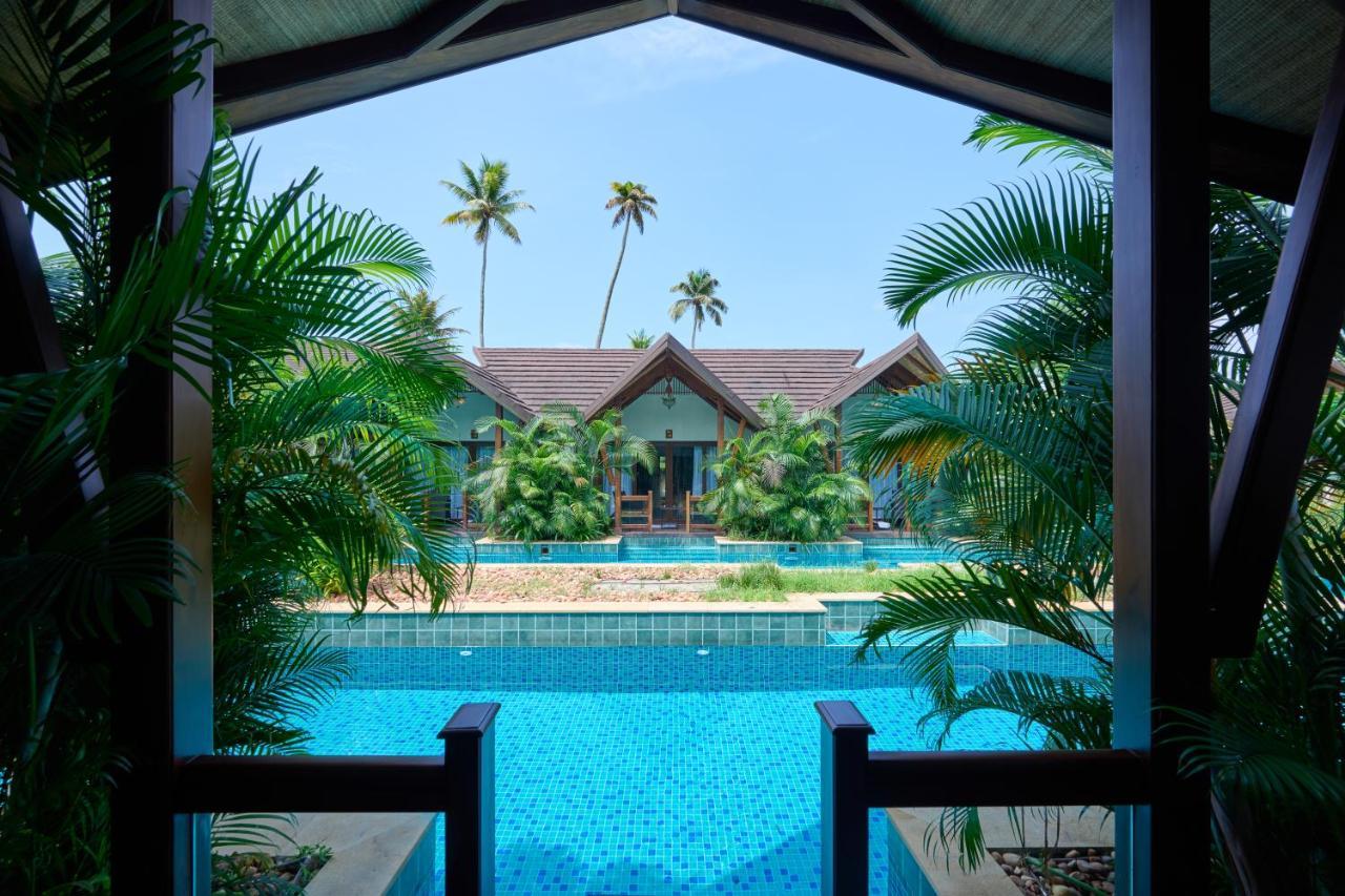 Gokulam Grand Resort & Spa, Kumarakom Buitenkant foto