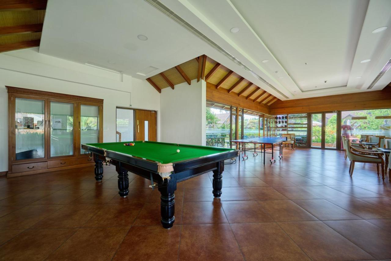 Gokulam Grand Resort & Spa, Kumarakom Buitenkant foto